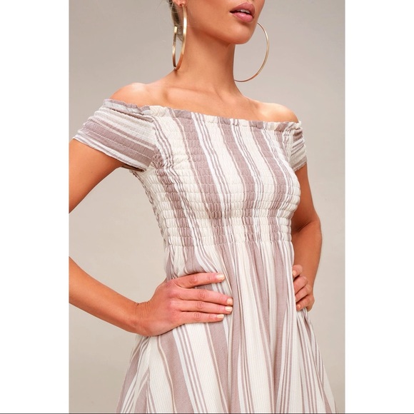 COPY - NWT Lulu’s Mauve Striped Off the Shoulder Dress - Picture 3 of 7